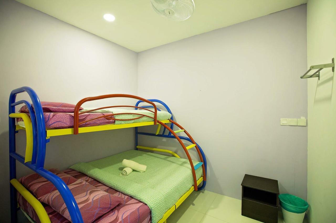 Resort Hostel In City Куала-Лумпур Екстер'єр фото